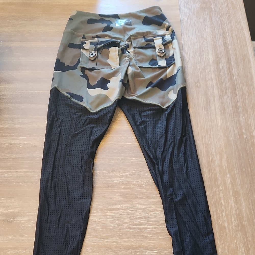 Firm Abs Womens Camouflage and Black Leggings
